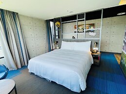 T11 T12 Hotel