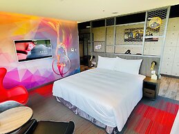 T11 T12 Hotel