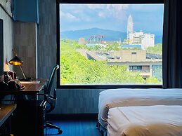 T11 T12 Hotel