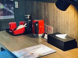 T11 T12 Hotel