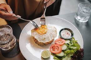 Cascade Hotel Bangkok