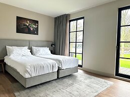 Hotel Flora Batava