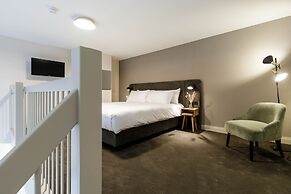 Hotel Flora Batava