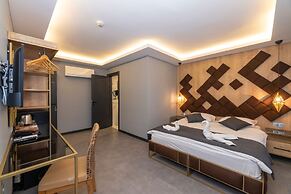 Fly And Stay Airport Hotel