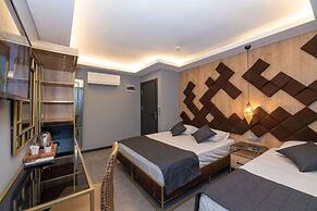 Fly And Stay Airport Hotel