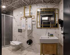 Fly And Stay Airport Hotel