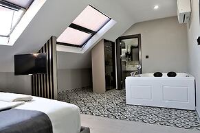 Fly And Stay Airport Hotel