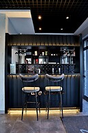 Fly And Stay Airport Hotel