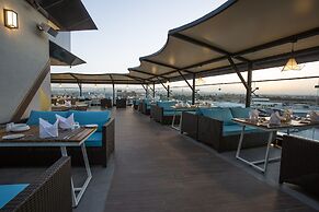Velar Inn Hotel