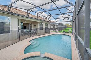 Stunning Home With Great Pool Area, 5 Miles From Disney! CDC Standards
