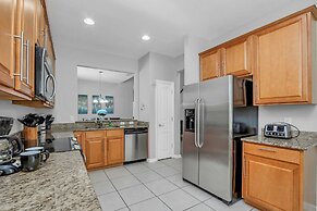 Stunning Home With Great Pool Area, 5 Miles From Disney! CDC Standards