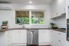 Your Luxury Escape - Little Farm House