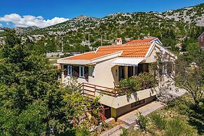 Beachfront House Nada