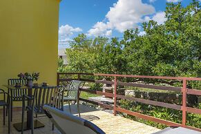 Beachfront House Nada