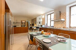 Casa Emiland vicino al fiume Dora