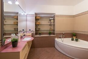 Casa Emiland vicino al fiume Dora