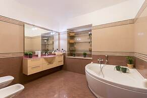 Casa Emiland vicino al fiume Dora