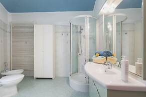 Casa Emiland vicino al fiume Dora