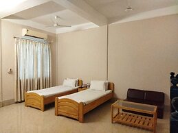 Lake Side Resort Neermahal