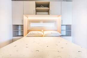 Mobile Home Rock Rose 2