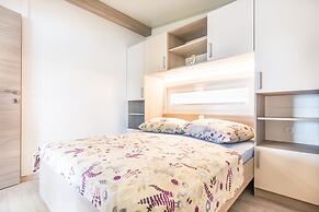 Mobile Home Rock Rose 2