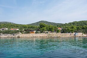 Mobile Home Rock Rose 2