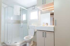 Mobile Home Rock Rose 2