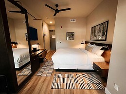 Gateway Hotel, Trademark Collection by Wyndham