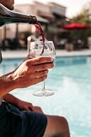 Gateway Hotel, Trademark Collection by Wyndham