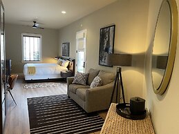 Gateway Hotel, Trademark Collection by Wyndham