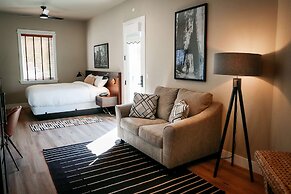 Gateway Hotel, Trademark Collection by Wyndham