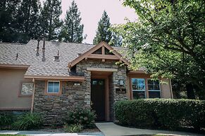 Gateway Hotel, Trademark Collection by Wyndham