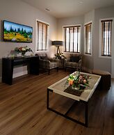 Gateway Hotel, Trademark Collection by Wyndham