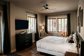 Gateway Hotel, Trademark Collection by Wyndham