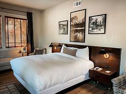 Gateway Hotel, Trademark Collection by Wyndham