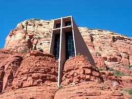 Luxurious Home with Red Rock Views