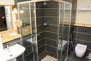 Justa Birding, Dharamshala