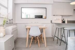 Sutton House, Woodbridge