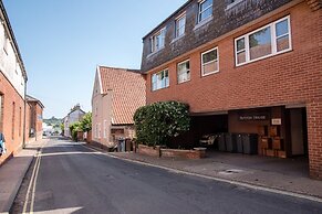 Sutton House, Woodbridge