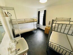 Bath YMCA - Hostel