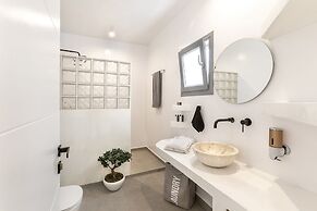 La Estrella 4 Suites with Sea View & 4 Prive Hot Tub