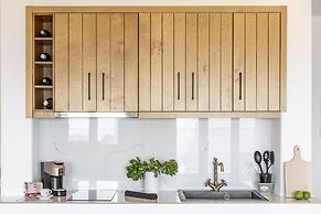 La Estrella 4 Suites with Sea View & 4 Prive Hot Tub