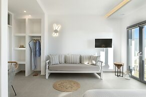 La Estrella 4 Suites with Sea View & 4 Prive Hot Tub