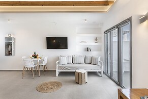 La Estrella 4 Suites with Sea View & 4 Prive Hot Tub