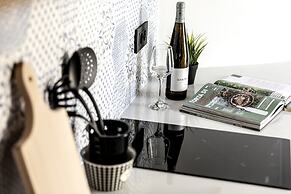 La Estrella 4 Suites with Sea View & 4 Prive Hot Tub