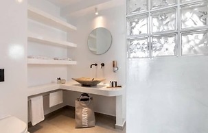 La Estrella 4 Suites with Sea View & 4 Prive Hot Tub