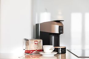 La Estrella 4 Suites with Sea View & 4 Prive Hot Tub