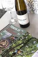 La Estrella 4 Suites with Sea View & 4 Prive Hot Tub