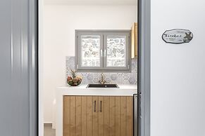 La Estrella 4 Suites with Sea View & 4 Prive Hot Tub