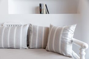 La Estrella 4 Suites with Sea View & 4 Prive Hot Tub